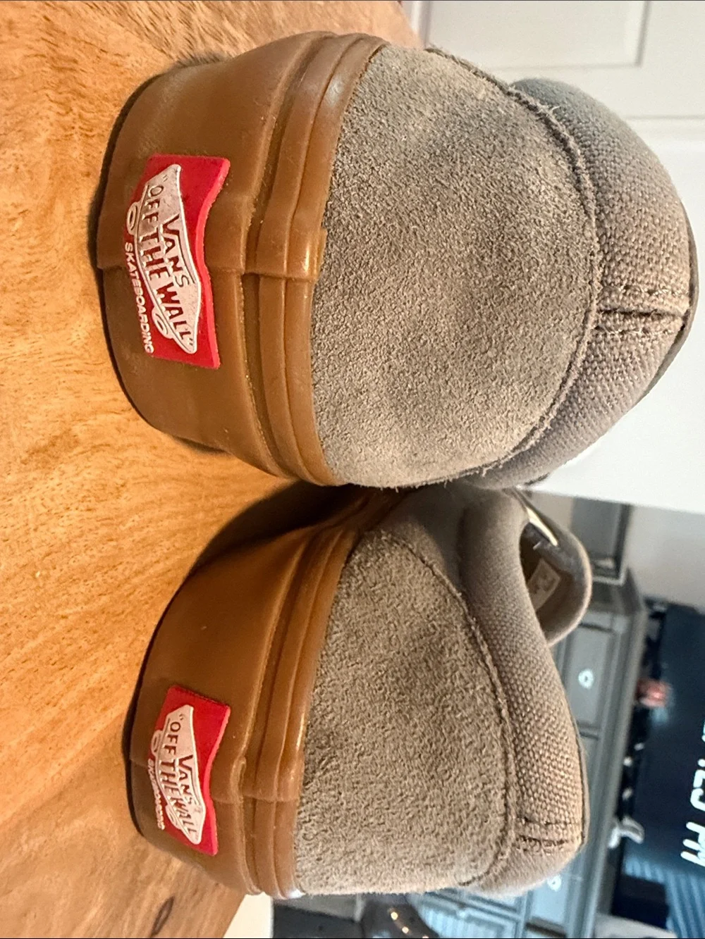 Vans suede slip